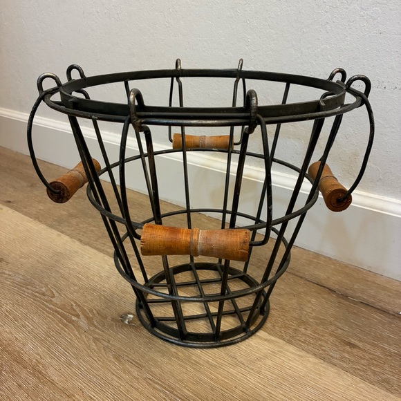 Black Iron Wire Log/Storage Basket w/ 4 Wooden Handles Farmhouse Rustic - Picture 2 of 14